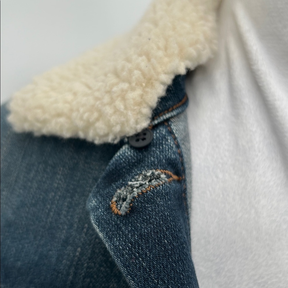 Greywire Sherpa Collar Denim Jacket Dark Wash Fitted Women Size L - Picture 4 of 12
